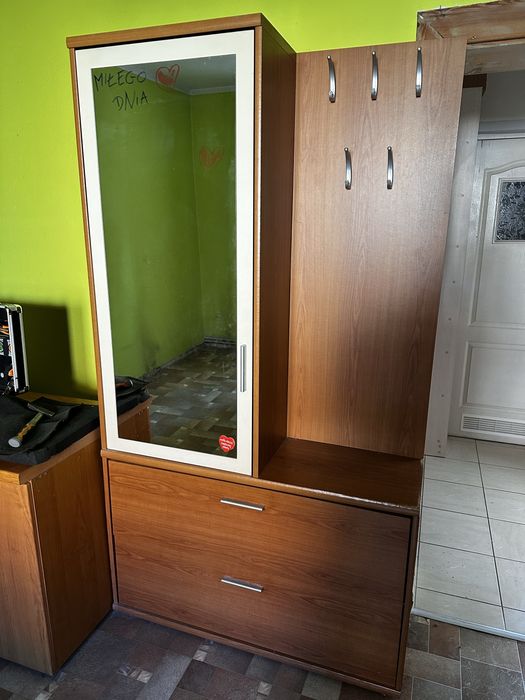 Szafa na kurtki i buty
