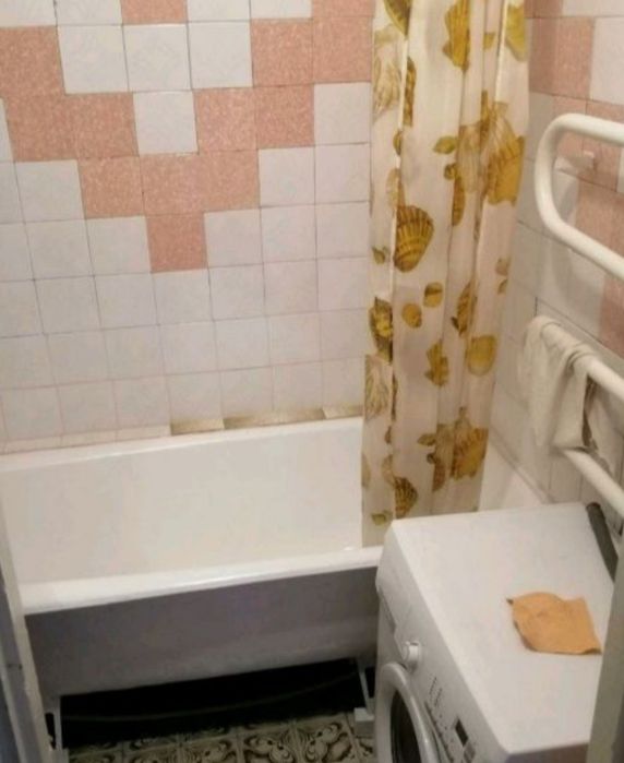 Здається 3 Кімнатна Квартира На Короткий Термін 1-2 місяці