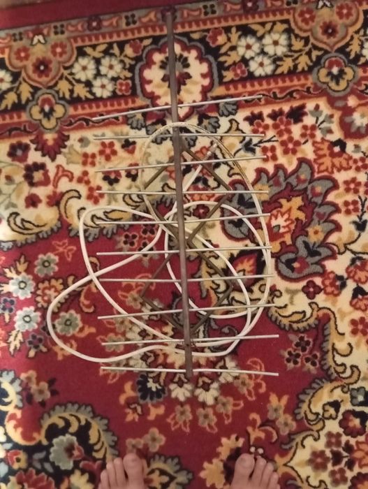 Продам тв антену б/у.