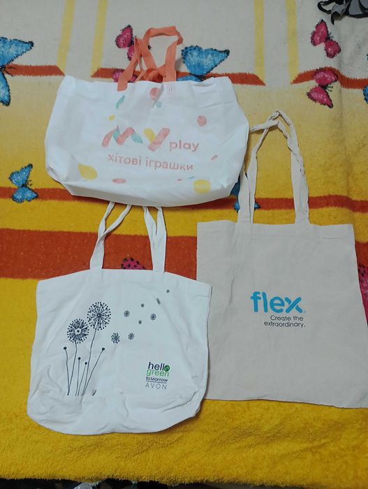 Іграшки пакет та інше пересилаю