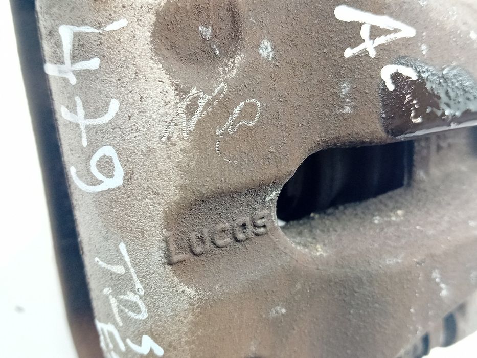 Pinça travão / maxila de travão trás esquerda OPEL Astra H GTC (L08)