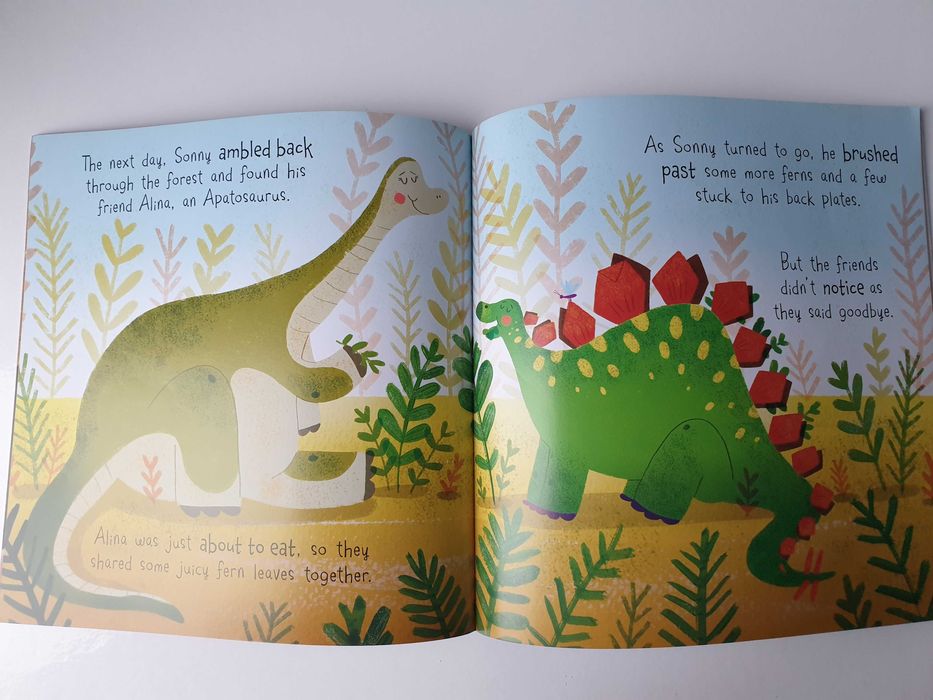 Пригоди динозавра Dinosaur Adventures Stegosaurus книга англійською
