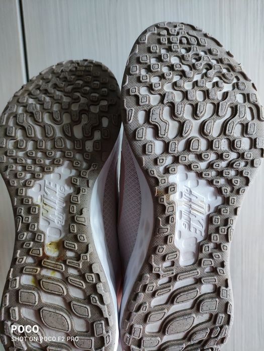 Кроси жіночі оригінал!