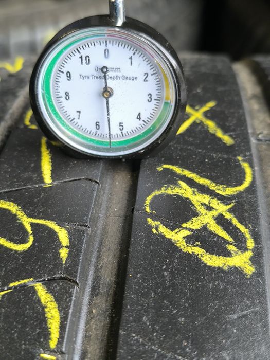 Opona Pirelli P zero 325/35/22 pojedynka