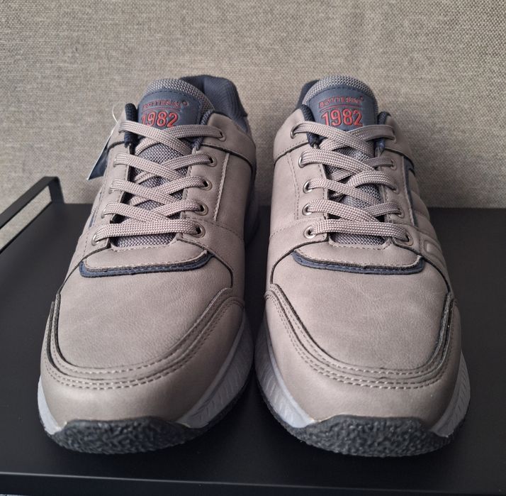 Buty sportowe adidasy Bottesini 1982 rozm.44
