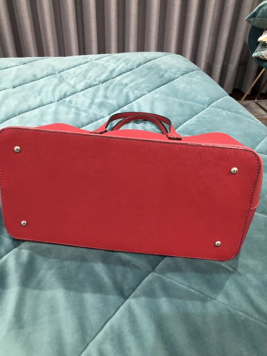 Vendo mala vermelha Schütz como nova
