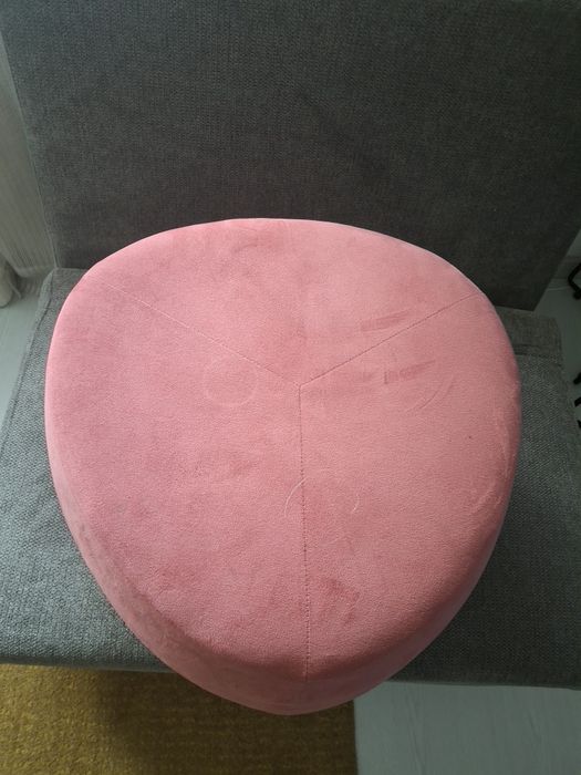 Puff / Mesa de Apoio Hôma (Veludo)
