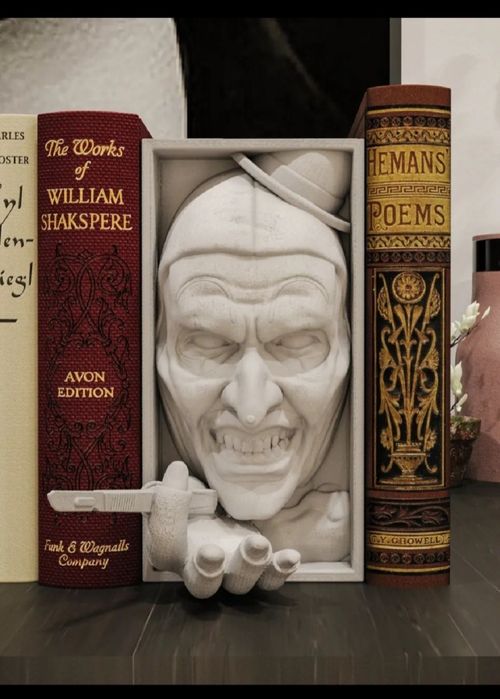 Book Nook „Art the Clown”