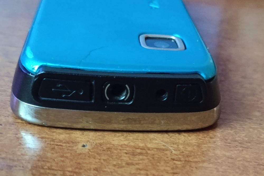 продам nokia 5230