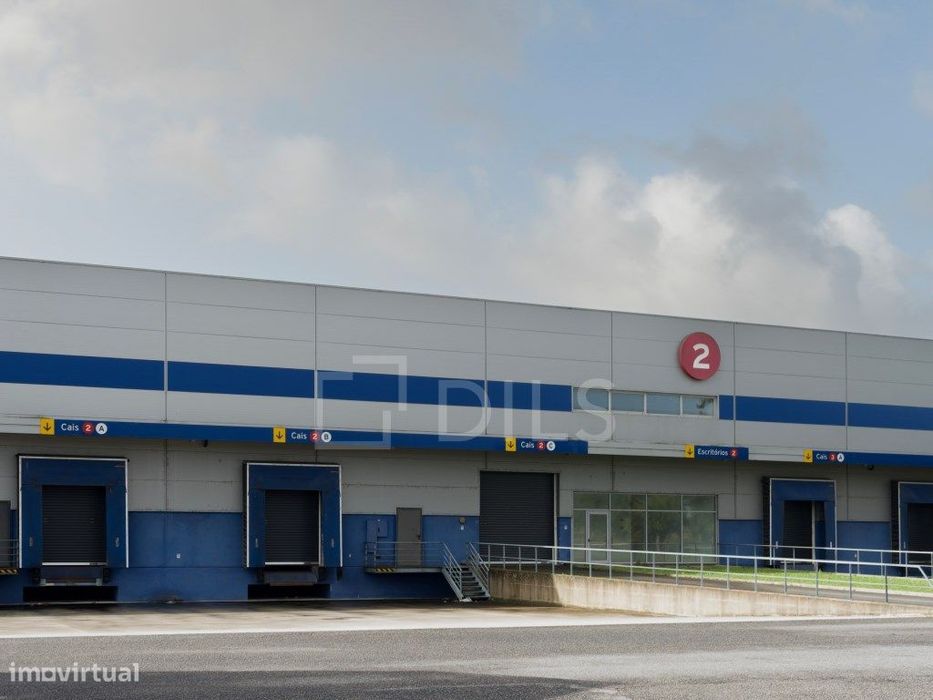 Armazém para arrendar - Centro Empresarial Imolezirias, Benavente