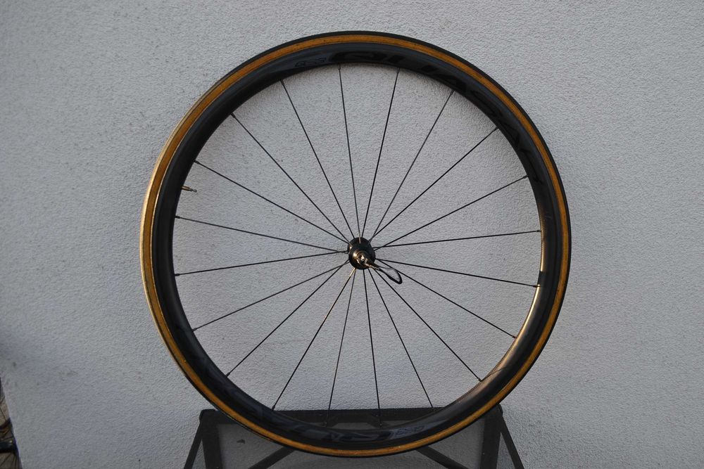 Przednie koło szosowe quasar qs3 carbon  ładny stan wysyłka gratis