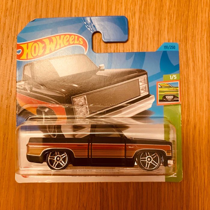 Hot Wheels '83 Chevy Silverado