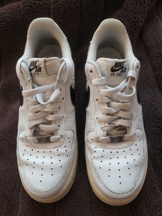 Кросовки nike force оригінал 

Розмір по бірці:
Us 8 UK 7 EURO 41 26с