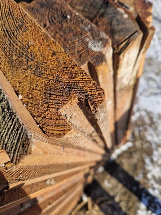 Deski  pióro wpust na boks dla koni lub  podest, taras pomost