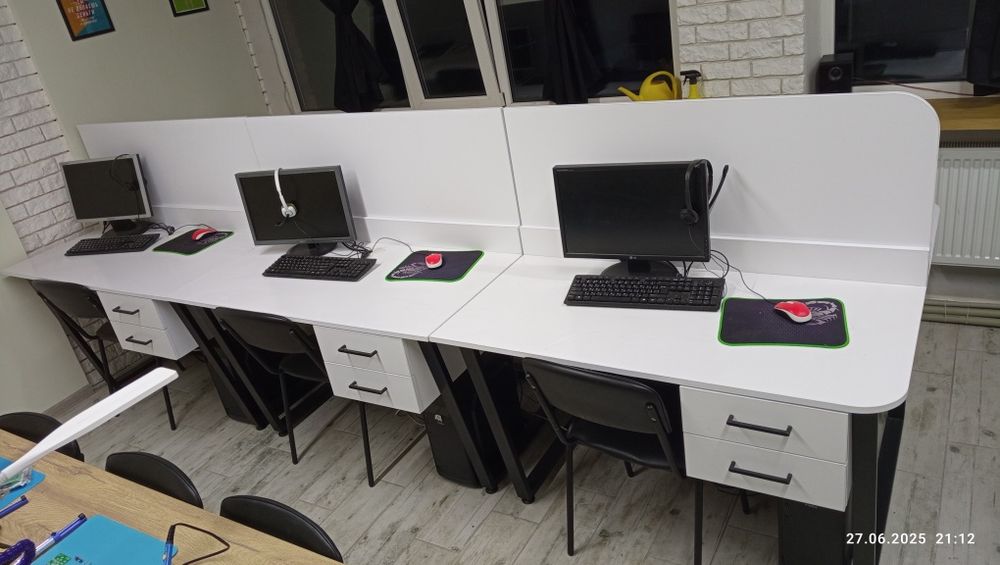 Офисные столы / рабочие места для менеджеров, колцентра call center