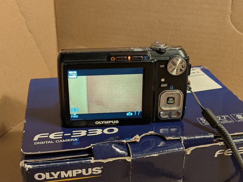 Cyfrówka Retro / Y2K: Olympus FE-330 | Stan Idealny | Serwisowany | Pełen Komplet w Pudełku!