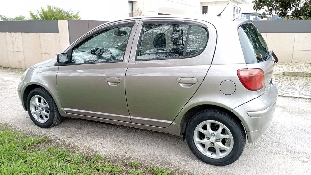 Toyota Yaris  1.0  83000 km