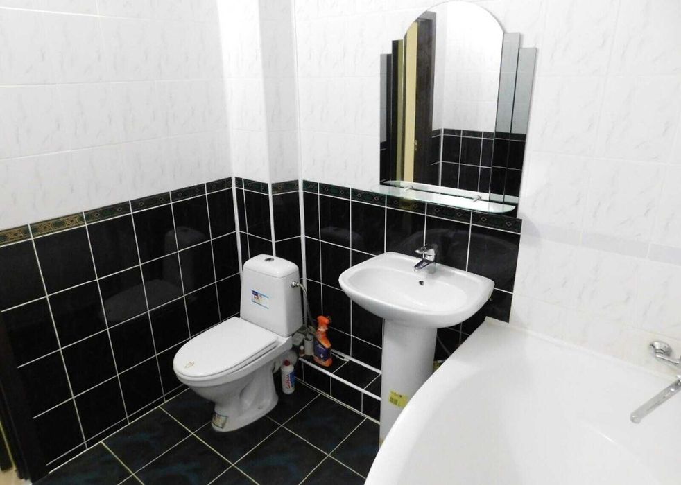 Продається 3-кімнатна квартира з ремонтом на Поділлі