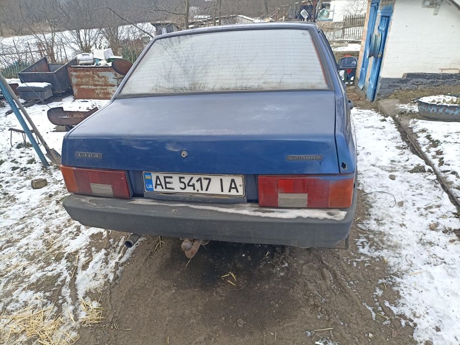 Автомобіль Ваз  21099