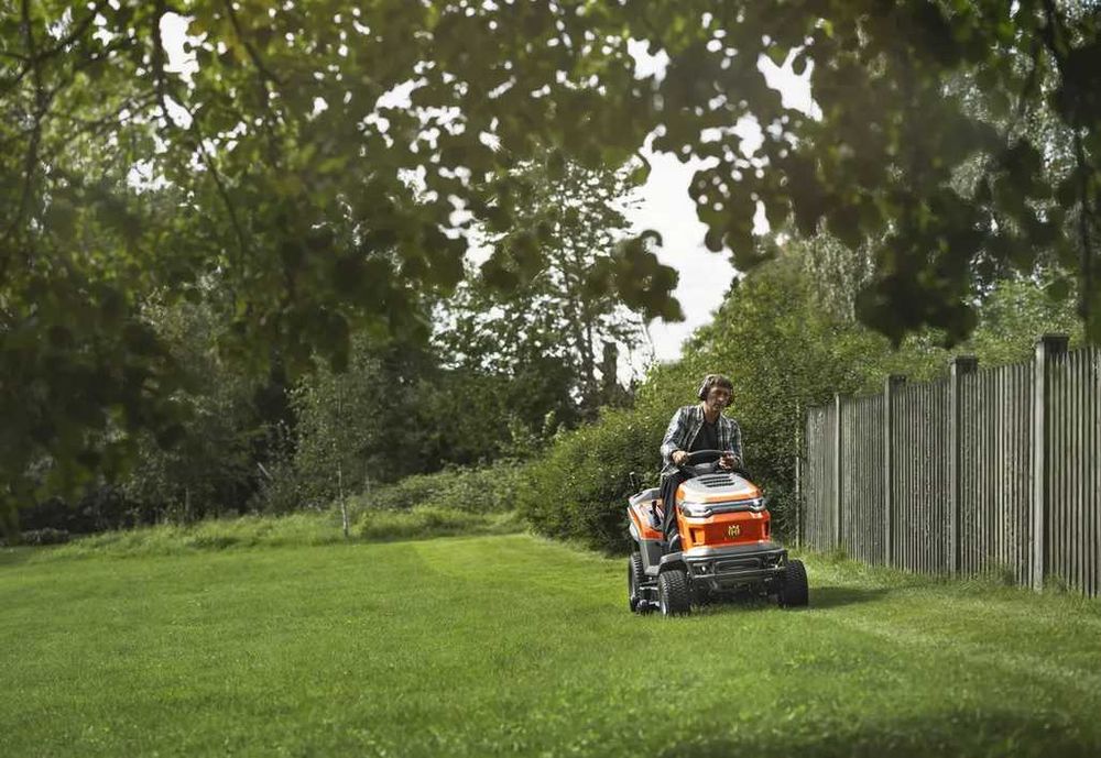 Traktorek Husqvarna TC220T
