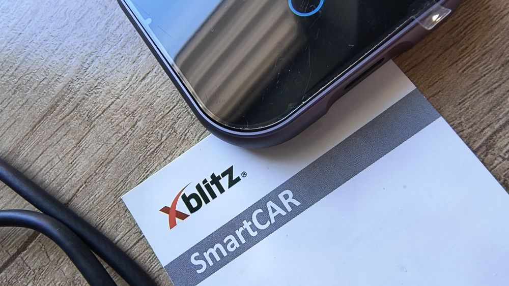 Adapter bezprzewodowy Xblitz SmartCAR CarPlay/Android Auto