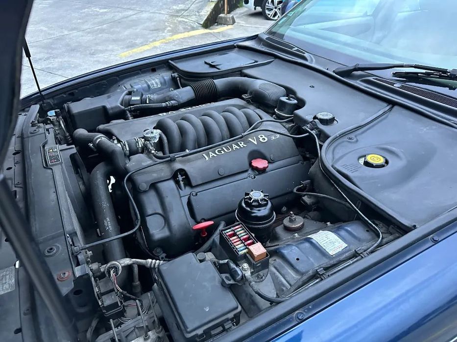 JAGUAR XJ8 3.2 V8 EXUCUTIVE DE 1998 PARA PEÇAS