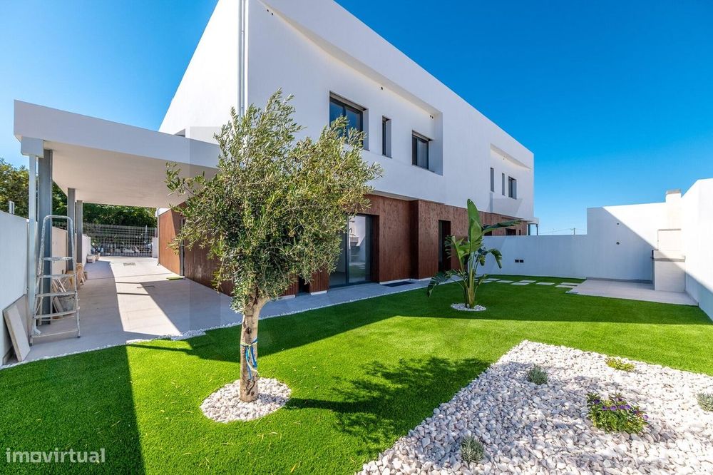 Moradia T4 - Elegância e Conforto em Mafra