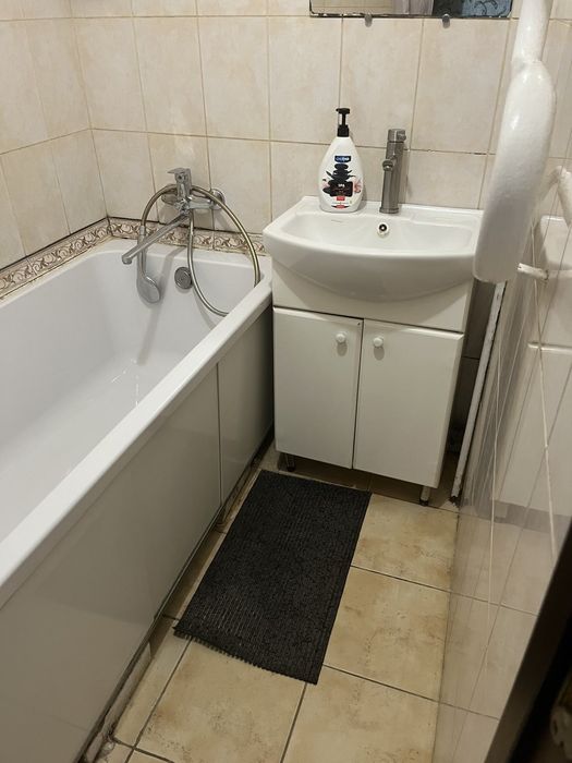 ВІЛЬНА!Подобово 2кімн квартира біля Порт Сіті.