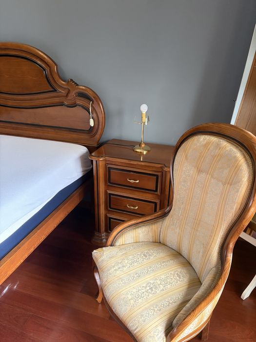 Quarto de casal em madeira