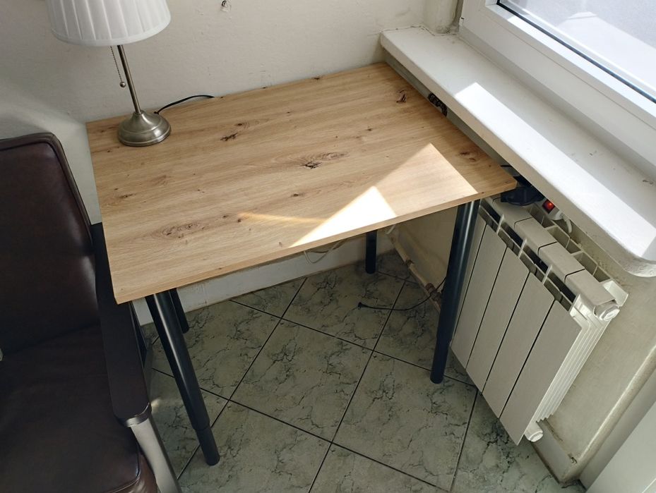 Biurko regulowana wysokość  Ikea + dąb