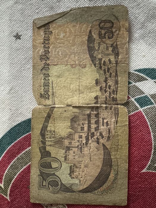 Notas antigas em bom estado