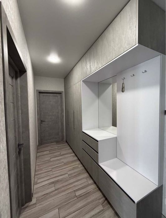 Продам 2 км/ ЖК Миру 3/57м/ З ремонтом/