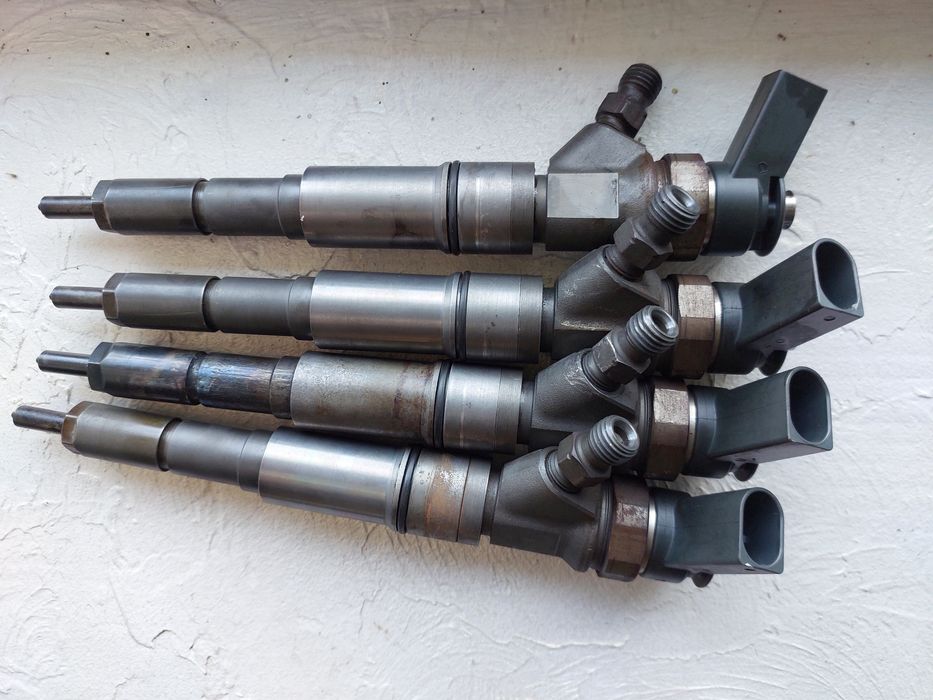 Паливна фурсунка BMW X3 E83 /E46 2.0 DIZELI