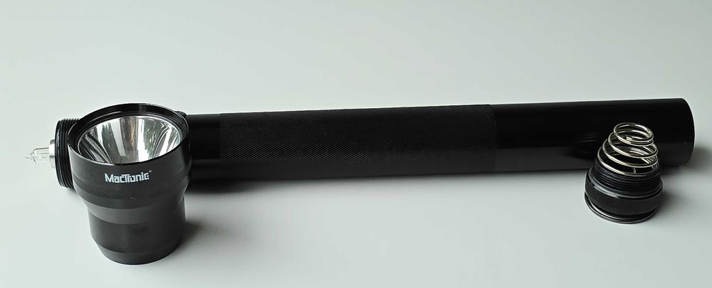 Latarka Klasyczna Halogenowa MacTronic