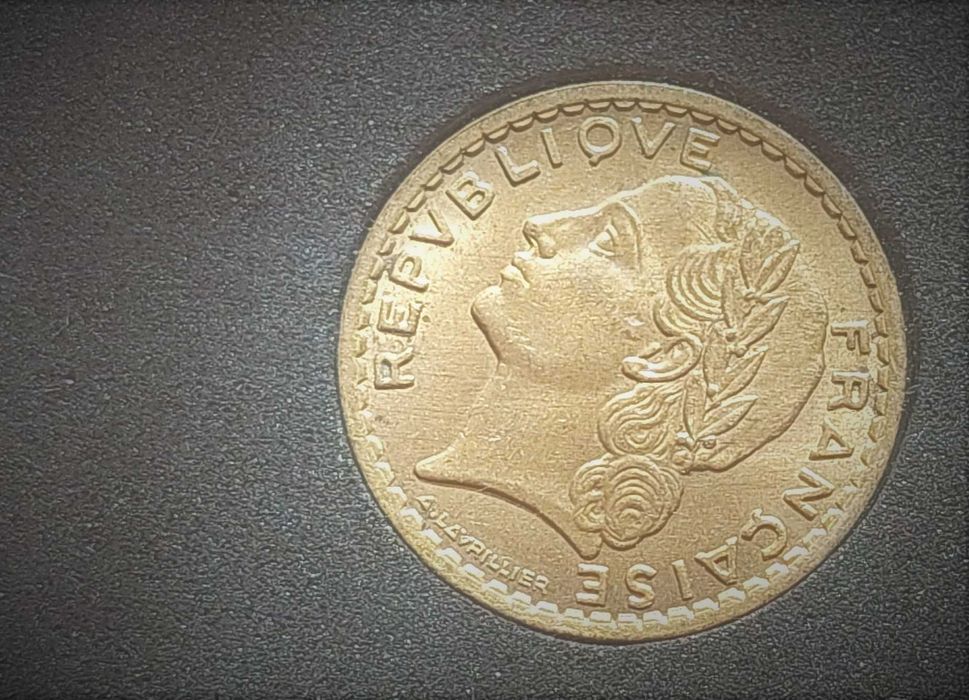 5 francs 1946 C - UNC - ESCASSA -  Brilho original