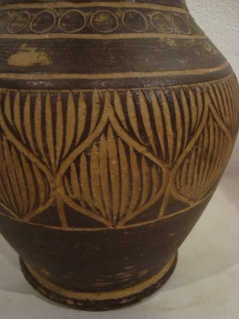 Jarrão em cerâmica de civilização clássica não identificada