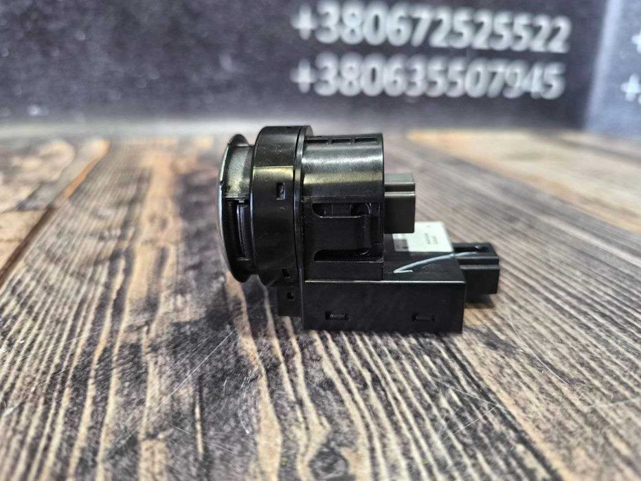 Кнопка старт-стоп Start-Stop Nissan Leaf 2 ZE1  1788DFWK1A002