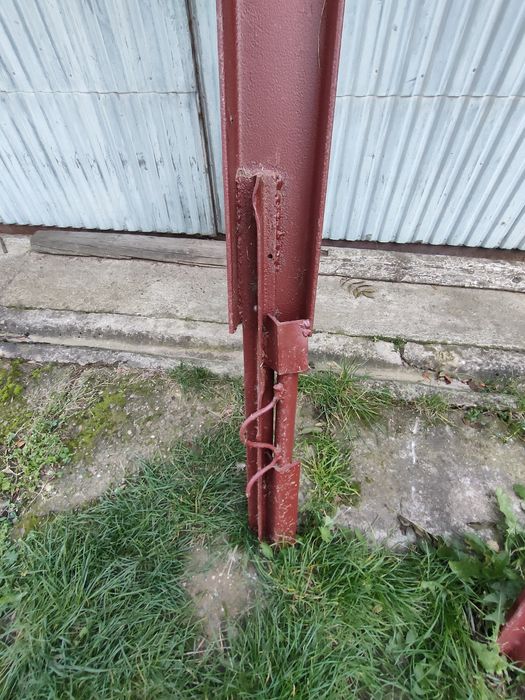 Słupki do bramy - ceownik