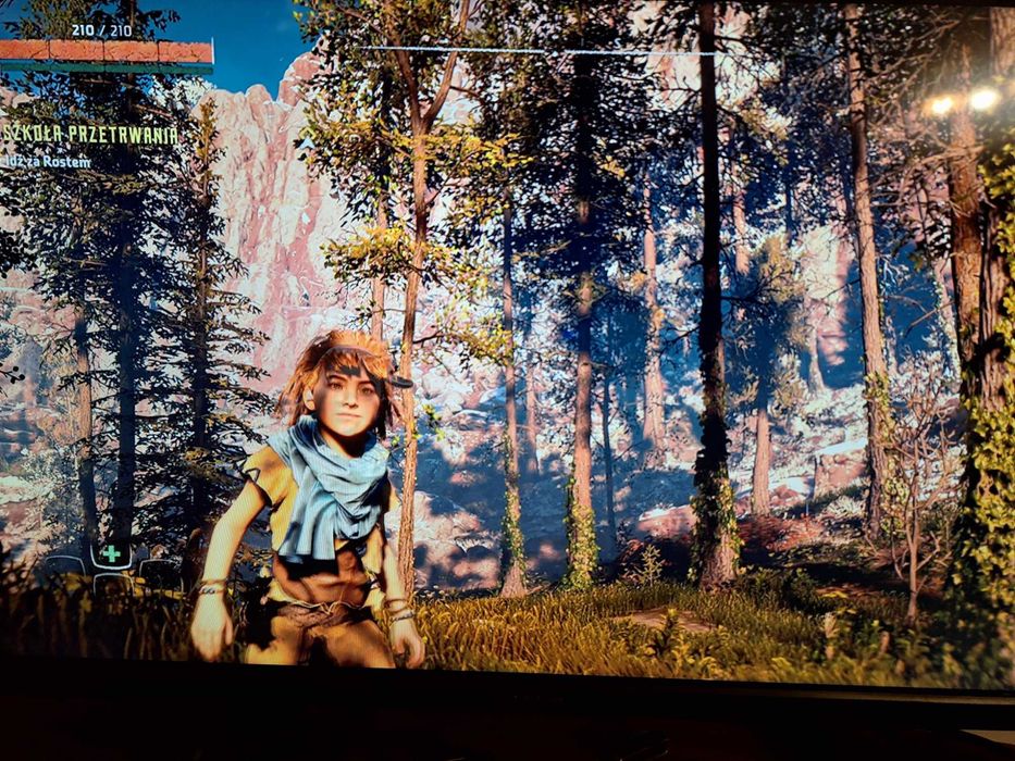 Playstation 4 slim 1TB + gry