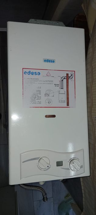Vendo esquentador edesa gas canalizado como  novo