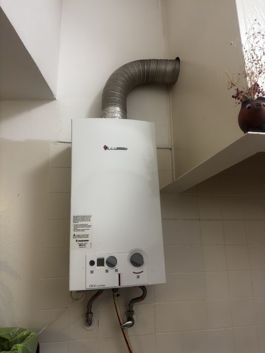 Esquentador semi novo