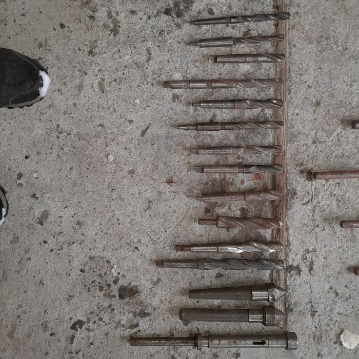 Koła zębate,ślimaki.Śruby do imadeł. Duże rozm wiert. Pokr. do nażynek