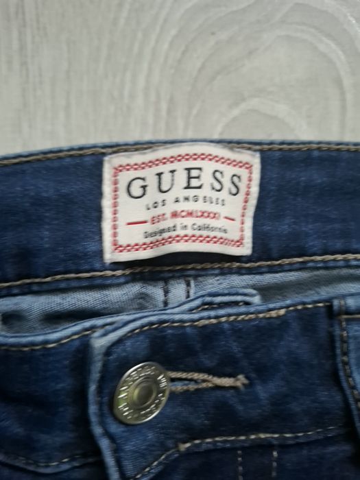 Spodnie dżinsowe damskie Guess L