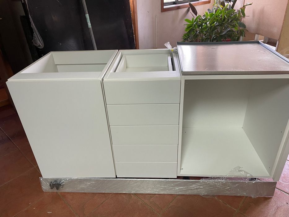 Armários cozinha Novos