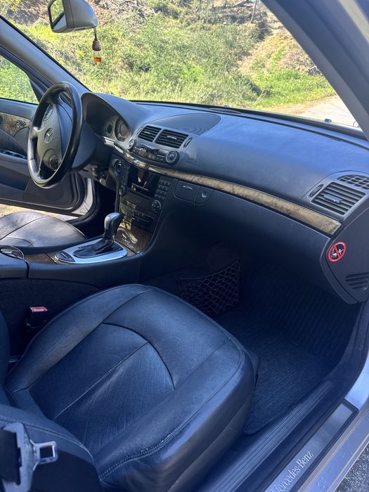 Mercedes-Benz E270 Cdi Avantgarde - 7 (5 + 2) Lugares