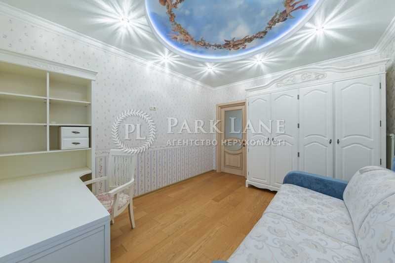 Лікоград.Рудницького,Здановськоі.Квартира з новим авторським ремонтом!