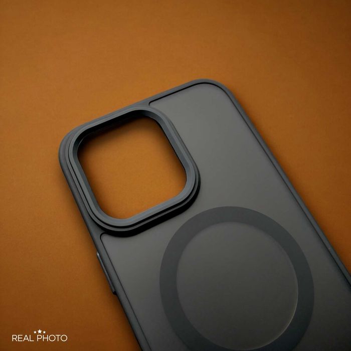 Etui GRAPH do iPhone 15 Pro Max (czarne)
