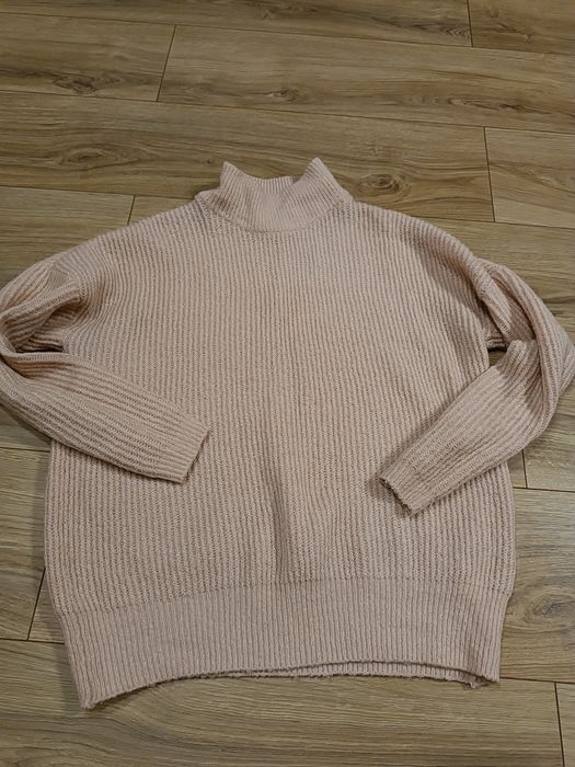 Jasno różowy sweter rozmiar S damski sinsay