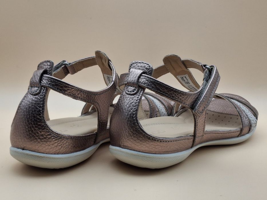 Сандалі ECCO Flash T- Strap Нові 39р.;40р.41р.;