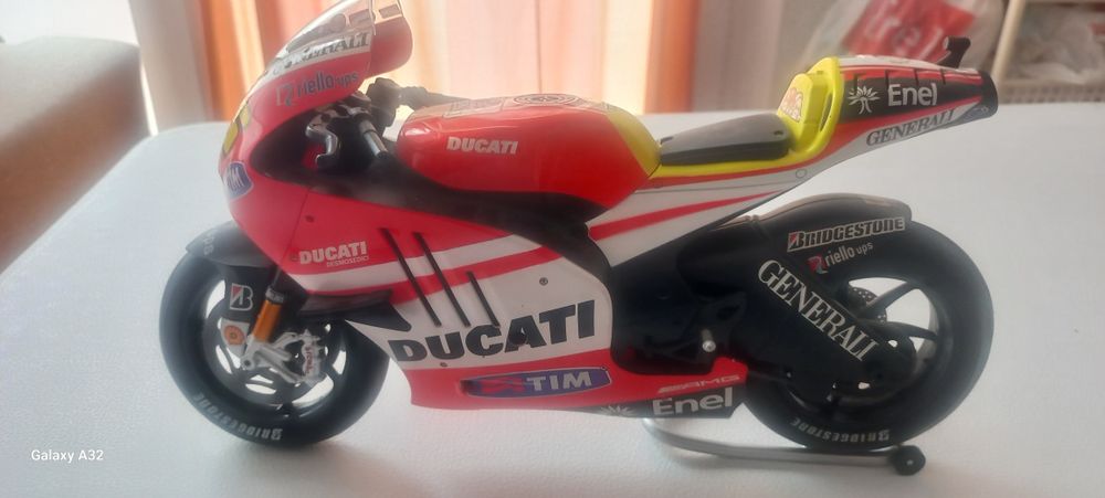 motos coleção  varios modelos e ano